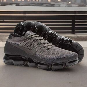 Nike Womens Air VaporMax 'Midnight Fog'  Black 6 US 36.5 EUR 3.5 UK 849557-009